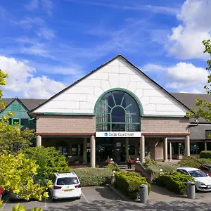 Clarion Cedar Court Hotel